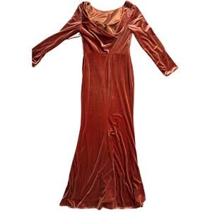Revelry Gemma Dress – Rust Size 6, Elegant Formal Gown Long Velvet  $189‎